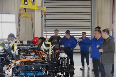 大象汽車集團(tuán)首席執(zhí)行官Joost一行到訪濰柴新能源商用車